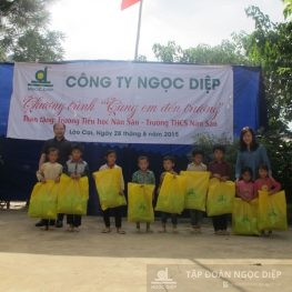 Lào Cai charity trip