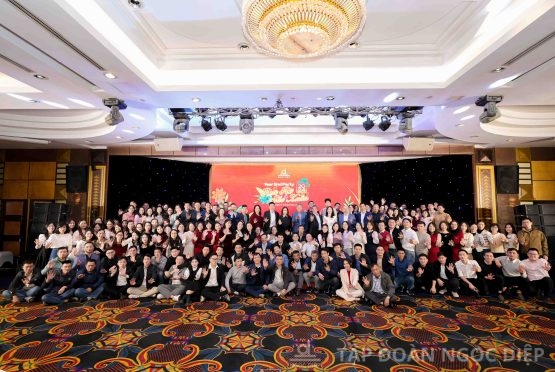 Year End Party 2024: Tập đoàn Ngọc Diệp bùng nổ cảm xúc với đêm tiệc “Rực rỡ sắc xuân”