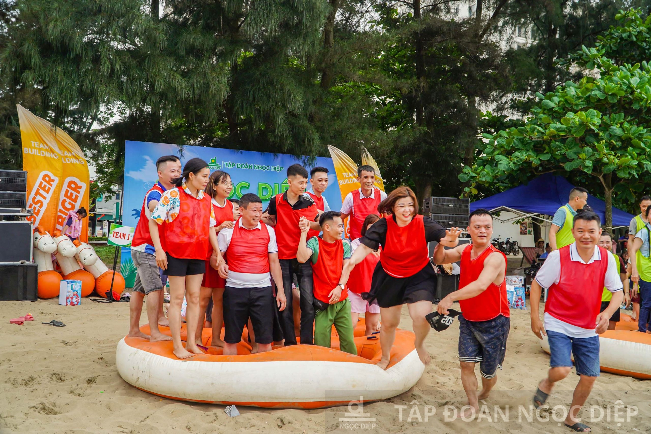 Tập đoàn Ngọc Diệp tổ chức team building du lịch Sầm Sơn 2025 cho khối Nhà máy