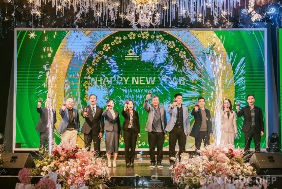 Cùng nhìn lại Lễ tổng kết cuối năm 2025 & Tri ân Cán bộ, Công nhân viên đồng hành 30 năm cùng Tập đoàn Ngọc Diệp đầy cảm xúc của khối Nhà máy